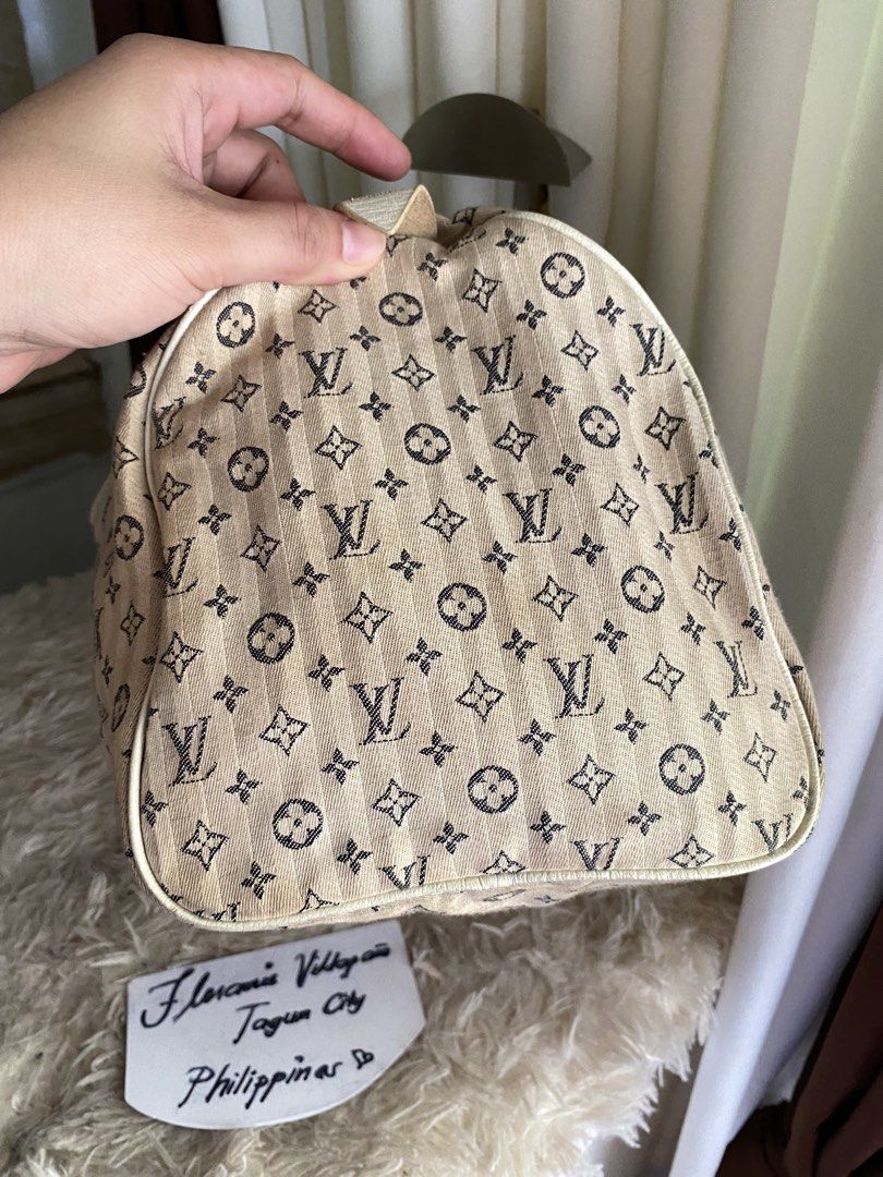 Speedy 30 minilin (Category: Luxury Bags & Wallets) located in Tagum. Submitted by amarasluxbag (Listing ID 1446630413, Image 3). Description: Parang vintage Tingnan nyo nalang po No flaws Sign of use only may dirt sa body Good condition .