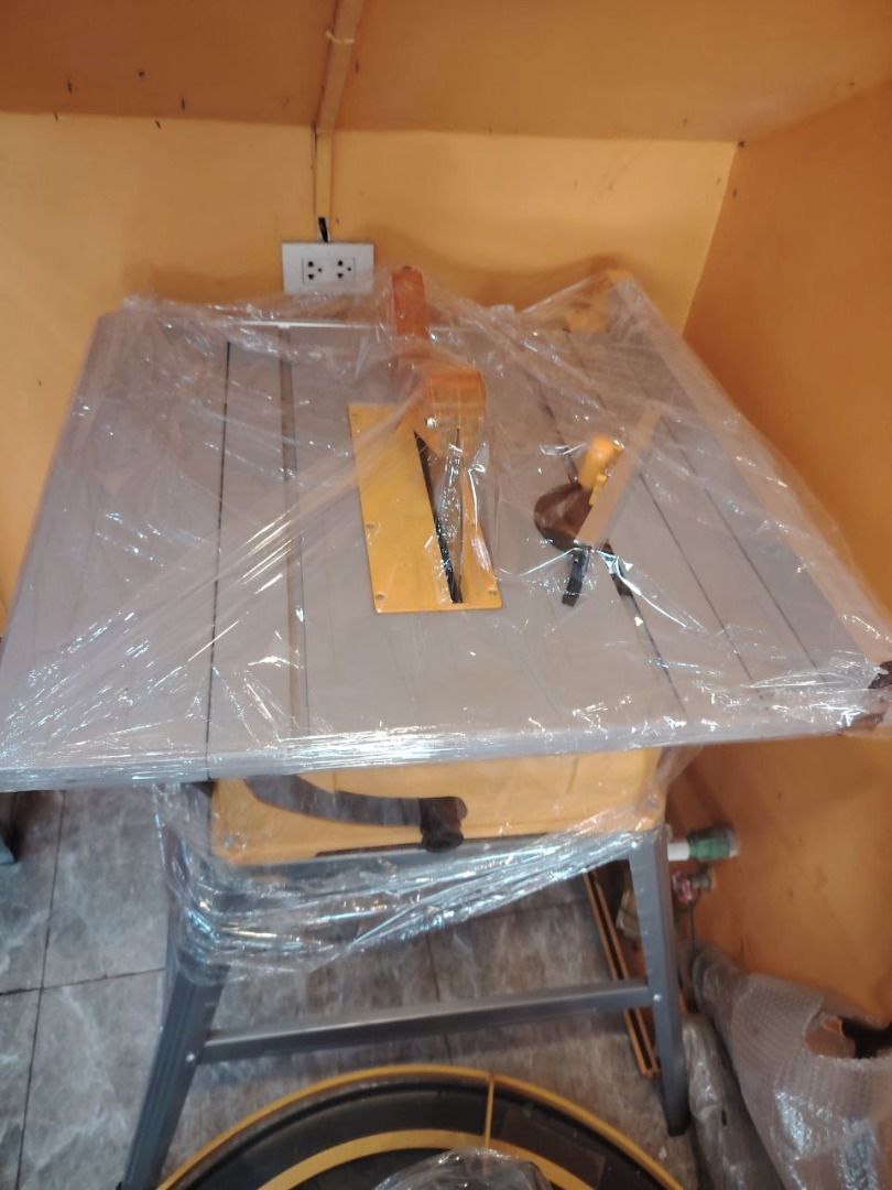 Table saw (Category: Everything Else Others) located in Manila. Submitted by 09171479278_elsie. (Listing ID 1446556339, Image 2). Description: Specs: volt. 220-240V - 50/60hz Model:TS50078.