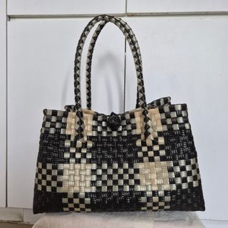 (Kategori: ) berada di . Dikirim oleh lazydogg0 (ID iklan 1446609634, Gambar 1). Deskripsi: .