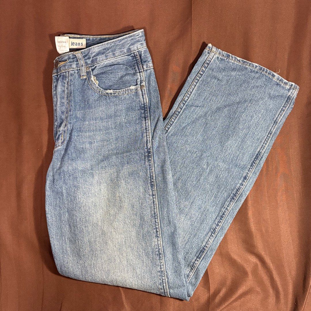 Tonlion Straight Cut Jeans Size 30 (Category: Jeans) located in San Fernando. Submitted by presarang_ (Listing ID 1446644735, Image 2). Description: Please manage your expectation as these items are preloved. - Tonlion Straight Cut Jeans - Waist: 15.5in when laid flat - Rise: 11in - Length: 42in Shipping is via J&T and is shouldered by the buyer..