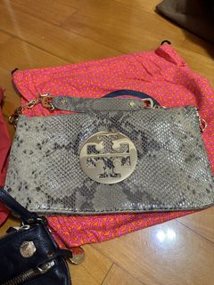 （分類：）位於 。 由 shopaholiclala 提交（商品編號 1446560585，圖片 1）。簡介： 。
