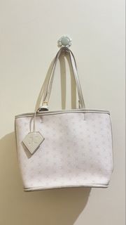 (Kategori: ) berada di . Dikirim oleh prelovedbytisyaa (ID iklan 1446633568, Gambar 1). Deskripsi: .