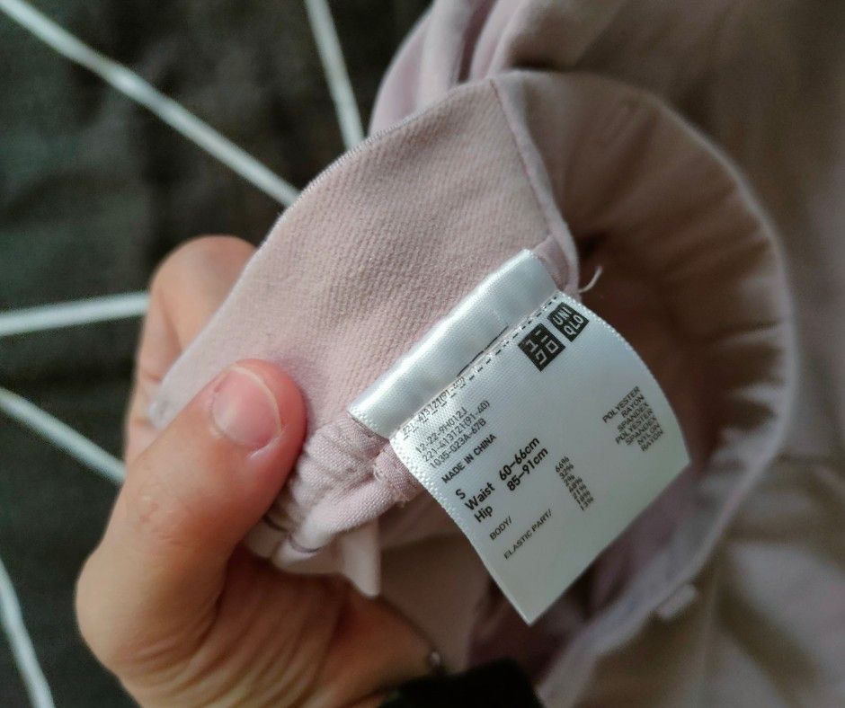 Uniqlo Elastic Pants Size S Pink (Category: Other Bottoms) located in Manila. Submitted by thatstyle (Listing ID 1446551682, Image 3). Description: - Uniqlo Elastic Pants - Color: Soft Pink - Size: S - Waist: 60-66cm - Hip: 85-91cm - Features: Comfortable elastic waistband - Ideal for: Casual wear, lounging - Please check measurements before purchasing..