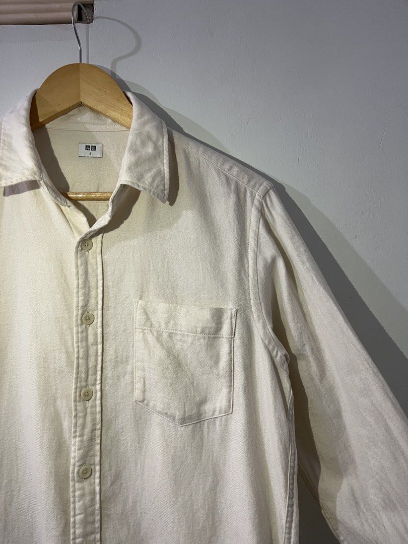 Uniqlo Off White Long Sleeve (Category: Formal Shirts) located in Dasmarinas. Submitted by kai2728 (Listing ID 1446575683, Image 1). Description: Uniqlo Cotton Long Sleeve Color: Off White Small on tag 27” L x 20” W No issue 750 + SF Payment first Shipping thru JNT or Lalamove (every weekends only❗️) For weekday miners: DP of 100 pesos for reservation DM 📩.