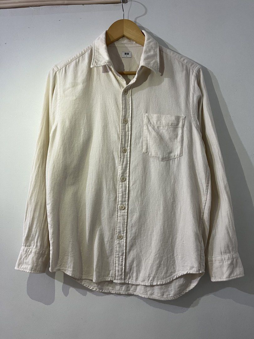 Uniqlo Off White Long Sleeve (Category: Formal Shirts) located in Dasmarinas. Submitted by kai2728 (Listing ID 1446575683, Image 2). Description: Uniqlo Cotton Long Sleeve Color: Off White Small on tag 27” L x 20” W No issue 750 + SF Payment first Shipping thru JNT or Lalamove (every weekends only❗️) For weekday miners: DP of 100 pesos for reservation DM 📩.