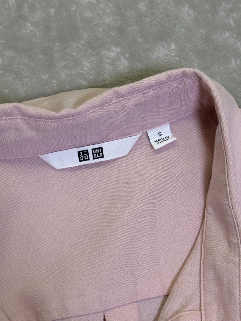 Uniqlo pink rayon longsleeves (Category: Longsleeves) located in Manila. Submitted by oooreooooo (Listing ID 1446713329, Image 2). Description: Uniqlo pink rayon longsleeves Never used Doesn’t fit me anymore.