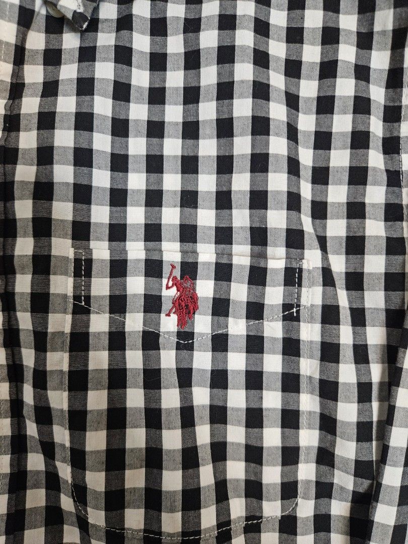 US Polo Assn. Checkered Longsleeves (Category: Formal Shirts) located in Mandaue City. Submitted by robertnpompompurin (Listing ID 1446697763, Image 2). Description: US Polo Assn. Checkered Longsleeves 21"x29" Size S on tag Condition: Excellent (untouched) Issues: None.