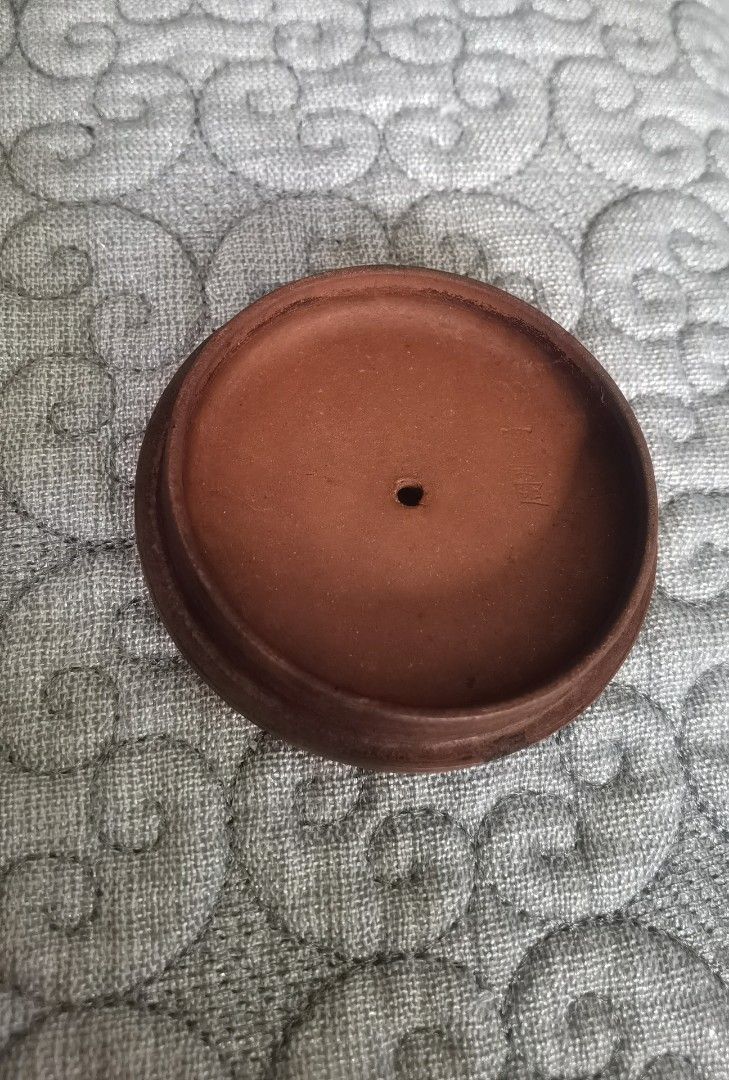 Vintage Clay Teapot with Bamboo Design495677694657832965