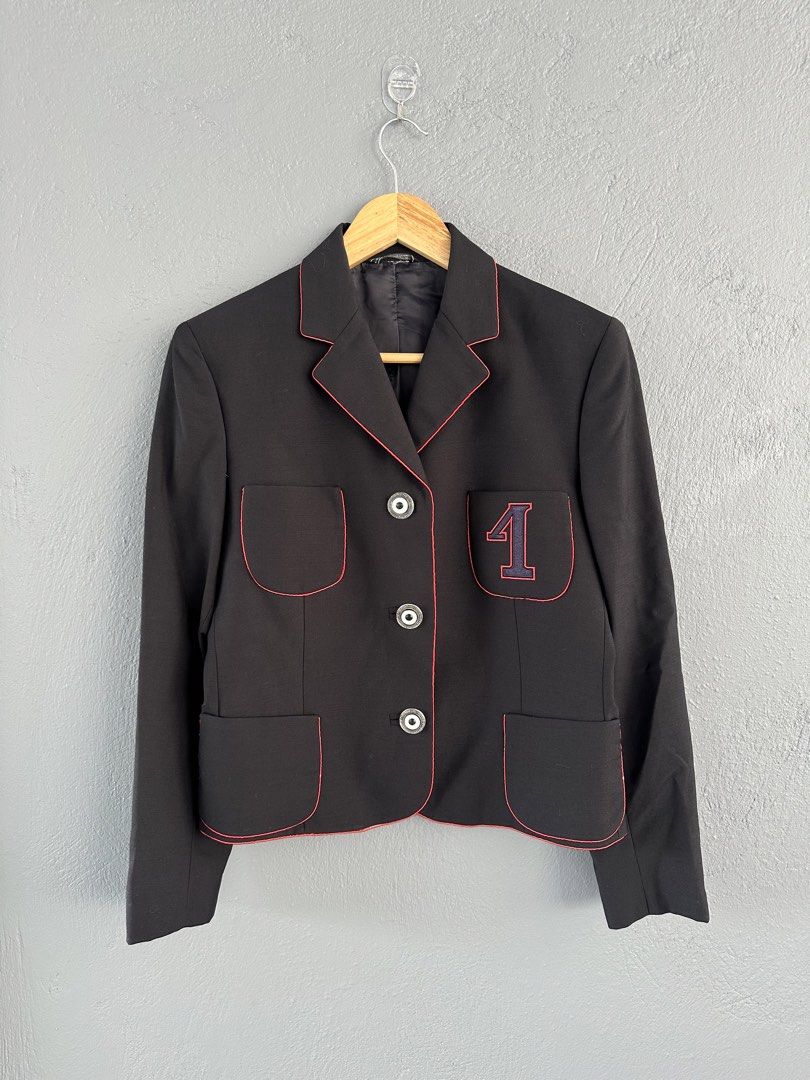 Vintage Gianni Versace Cropped Blazer (Category: Coats, Jackets and Outerwear) located in Pasig City. Submitted by worn2wice (Listing ID 1446614138, Image 1). Description: Size Medium Measurements: W 19.5 L 21.5 S 22.5 Excellent condition .