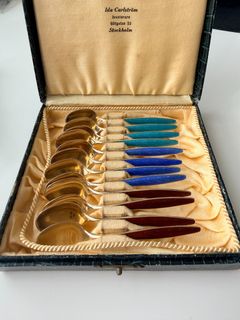(Category: ) located in . Submitted by cool.nordicvintagesg (Listing ID 1446633038, Image 1). Description: .