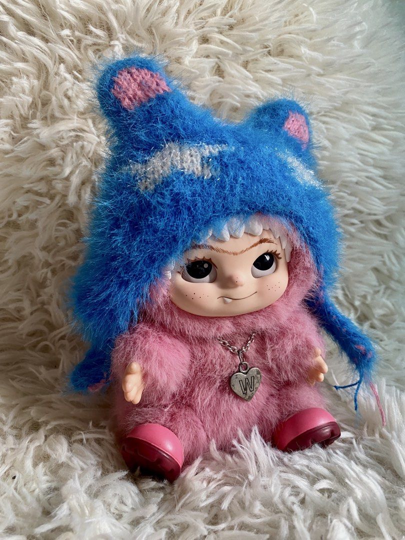 Wakuku | Up to Mischief (Category: Plushies & Soft Toys) located in Cabuyao City. Submitted by joiiihbee (Listing ID 1446694309, Image 2). Description: WAKUKU Plushie (Up to Mischief) ✨ In excellent condition! Super clean and well taken care of. 📌 Flaw: the necklace is starting to darken from normal wear/oxidation, but everything else is in great condition. Message me if you’d like more photos or have any questions..