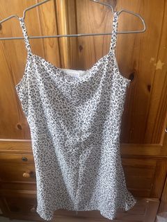 （分類：）位於 。 由 charlottes_wardrobe 提交（商品編號 1446620689，圖片 1）。簡介： 。