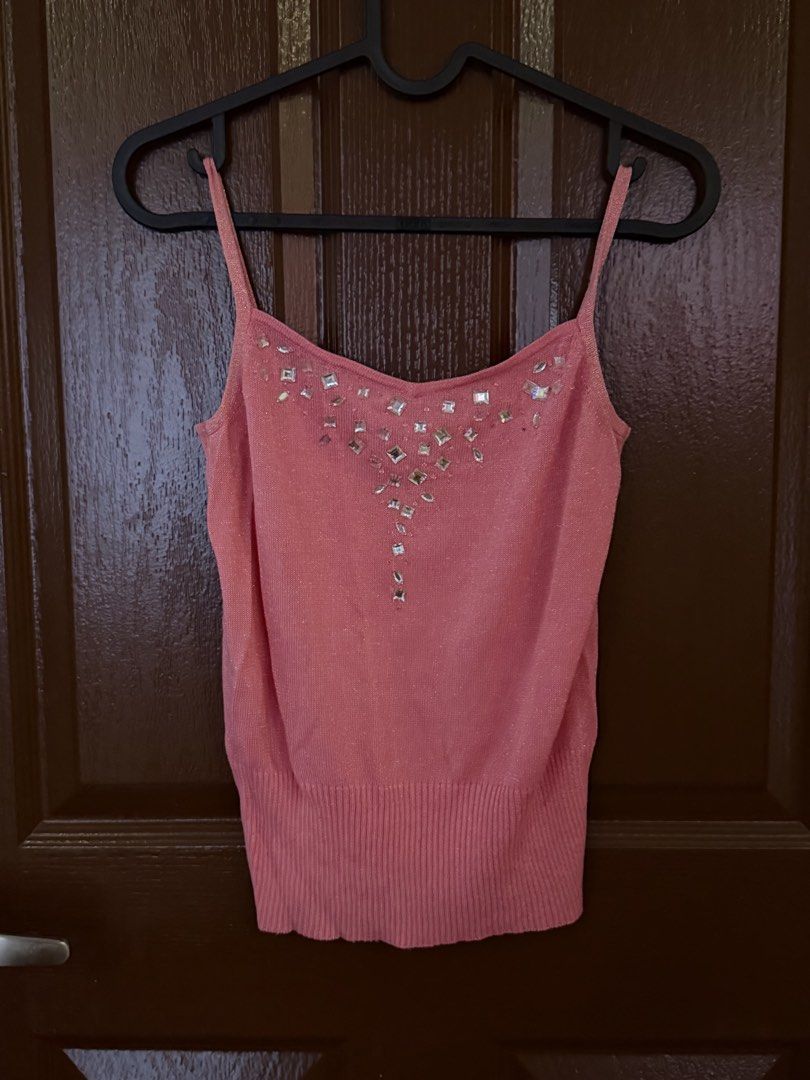 y2k pink cami top w stones (Category: Sleeveless) located in Las Pinas. Submitted by idontneedtheseanm (Listing ID 1446638841, Image 2). Description: super cute, but since it’s been stocked for years it has marks that i haven’t tried removing. manage expectations (: .