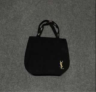 (Category: ) located in . Submitted by yazherizthrifting (Listing ID 1446678697, Image 1). Description: .