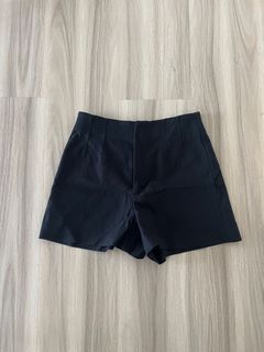(Category: ) located in . Submitted by prelovedcloset2 (Listing ID 1446654169, Image 1). Description: .