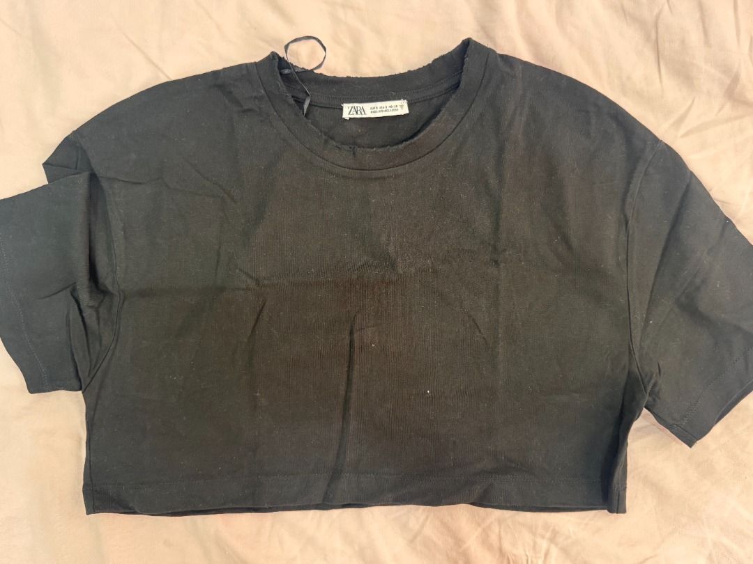 ZARA Cropped T-shirts (Grey & Black) (Category: Shirts) located in San Juan City. Submitted by declutterbymicah (Listing ID 1446677953, Image 2). Description: 💌 DETAILS: - Zara Knit Cropped Tops - Sizes: S (Both) - PHP 250 per piece, PHP 400 for all - SF/Grab/Lalamove to be shouldered by buyer.