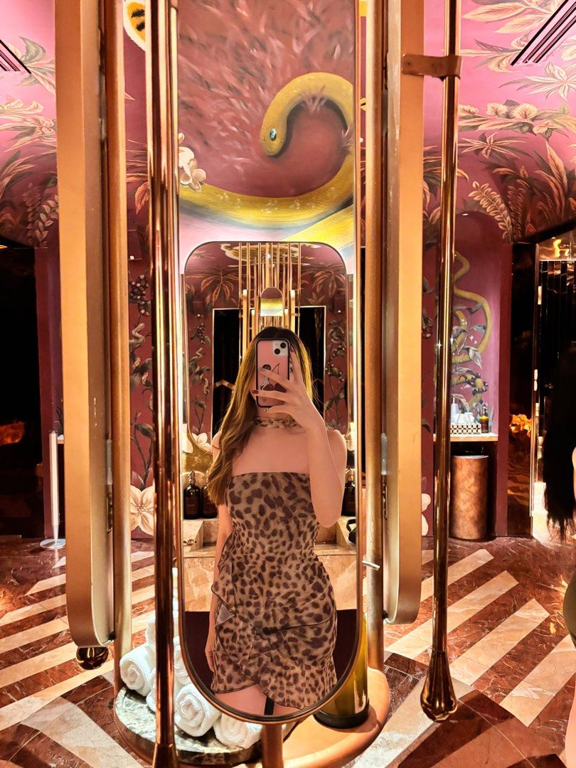 Zara Leopard Ruffle Mini Dress (Category: Dresses) located in Quezon City. Submitted by declutterbynini (Listing ID 1446649704, Image 1). Description: - no flaws - worn twice - perf for party and dinner - price is slightly negotiable .