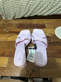 (Category: ) located in . Submitted by kittytangco (Listing ID 1446701018, Image 1). Description: .