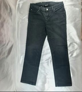 (Category: ) located in . Submitted by bhelprelovedcloset (Listing ID 1446613830, Image 1). Description: .