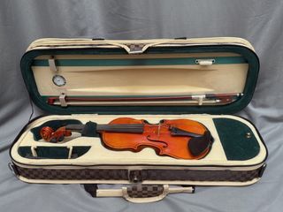 (Category: ) located in . Submitted by prodigy_strings (Listing ID 1429550778, Image 1). Description: .