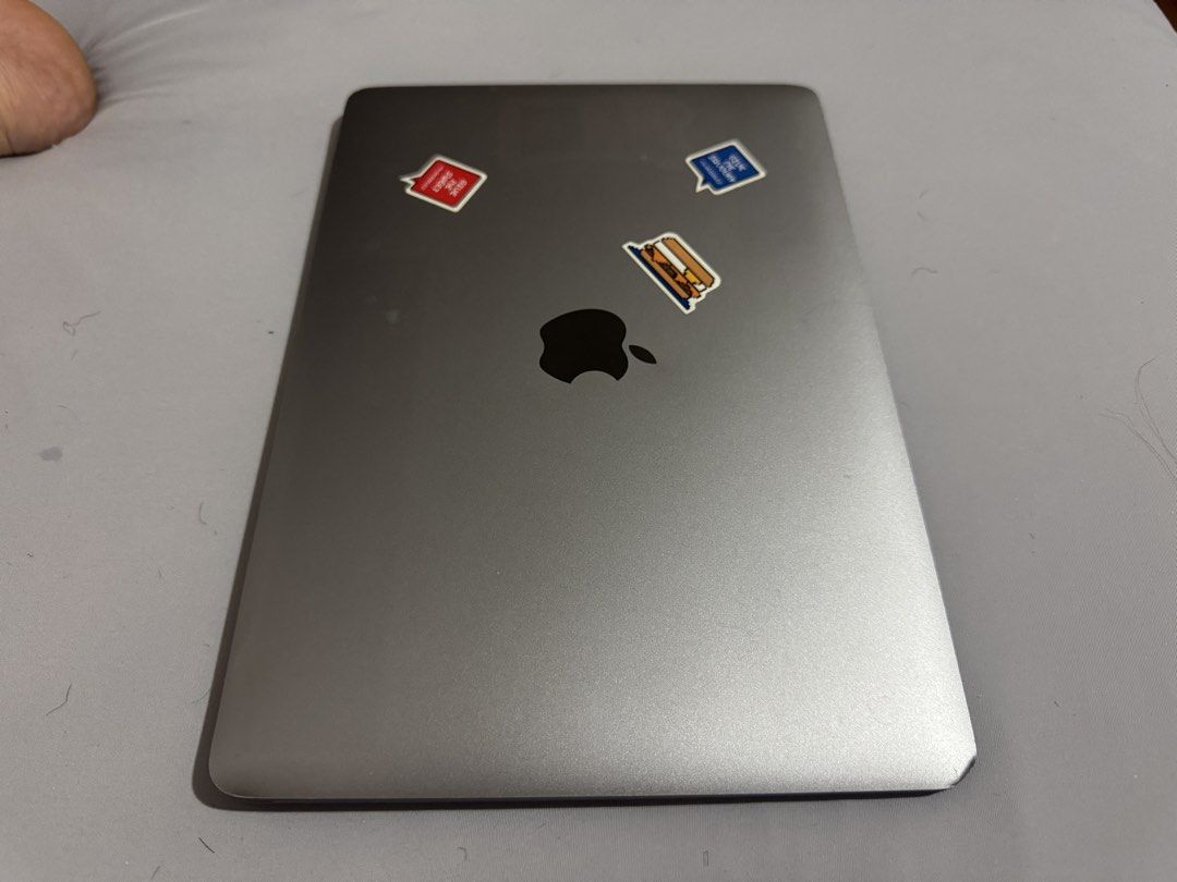 2016 macbook 12'472214800707112961