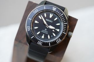 (Category: ) located in . Submitted by timepiecetalk (Listing ID 1441666385, Image 1). Description: .