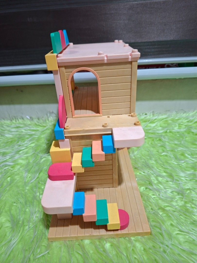 " Sylvanian Primrose Nursery Vintage Play set" (Category: Kids Toys) located in Manila. Submitted by happywindmarlyn (Listing ID 1441697151, Image 3). Description: - Primrose Nursery/ Kindergarten - Released 2004 - Multi colored Stairs - No dents ( makinis at like new.