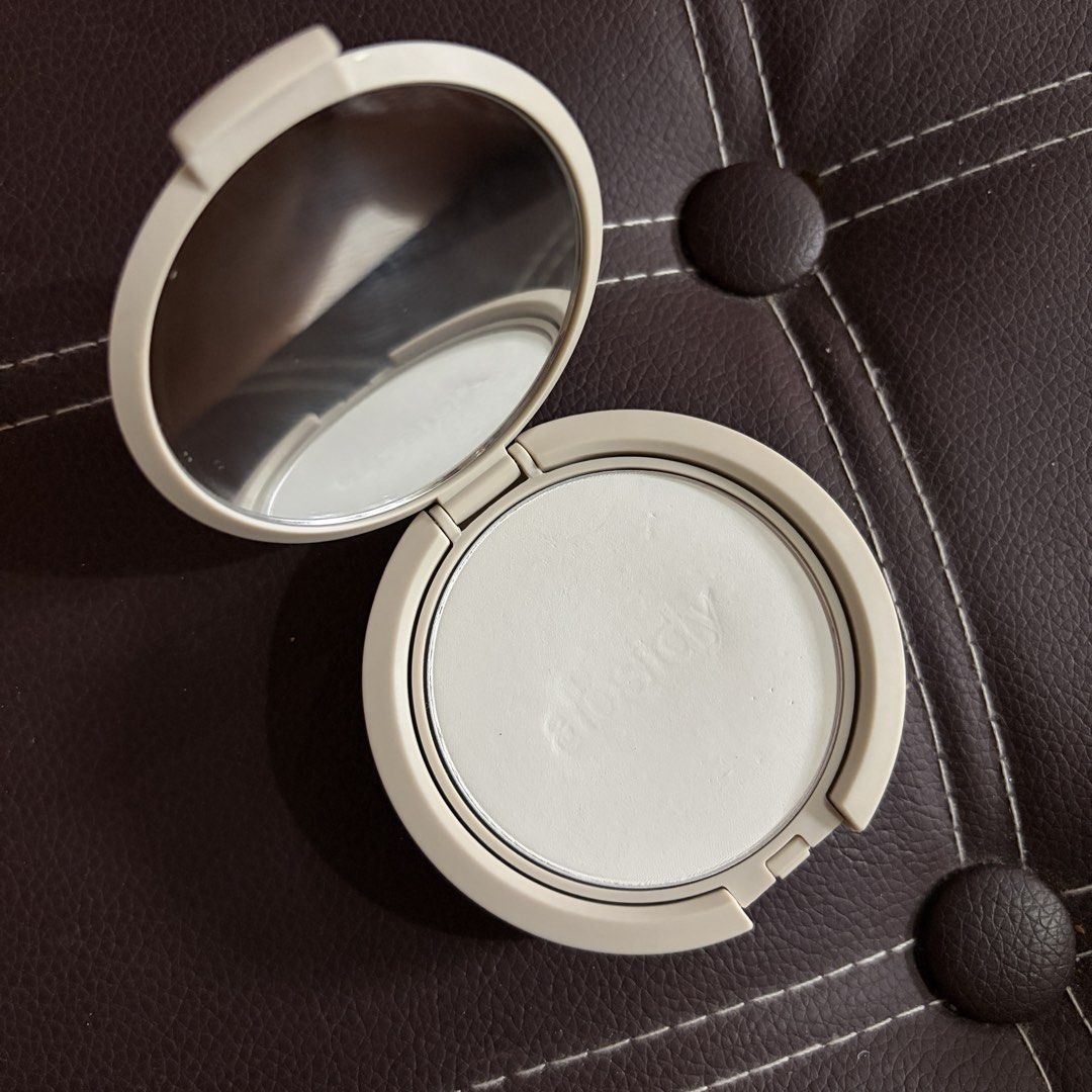 Absidy Complexion Blur Translucent Powder (MILK) (Category: Makeup) located in Bulacan. Submitted by puzzles_piece (Listing ID 1441653168, Image 1). Description: Shade: Milk Slightly used / Puff is used Rfs: major makeup decluttering 📍Bulacan 💵 Gcash 🚚 J&T / Lalamove.