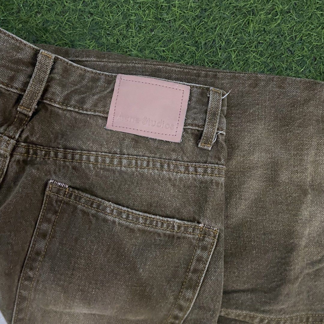 Acne Studio waxed baggy jeans (Category: Luxury Apparel) located in Dueñas. Submitted by d1gidoll (Listing ID 1441681500, Image 2). Description: Waist 28 / Length 41 / Hem / 10 No flaws 10/10 color rate .