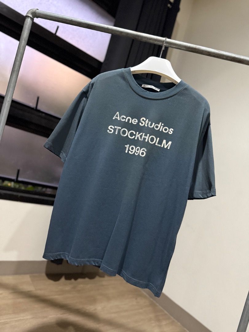 Acne Studios Relaxed Fit T-Shirt (Faded Blue) (Category: Tshirts & Polo Shirts ) located in Rizal. Submitted by Dad.from.MNL (Listing ID 1441633027, Image 3). Description: Available sizes? Dimes? Price? ➡️ www.dad-from-mnl.com.