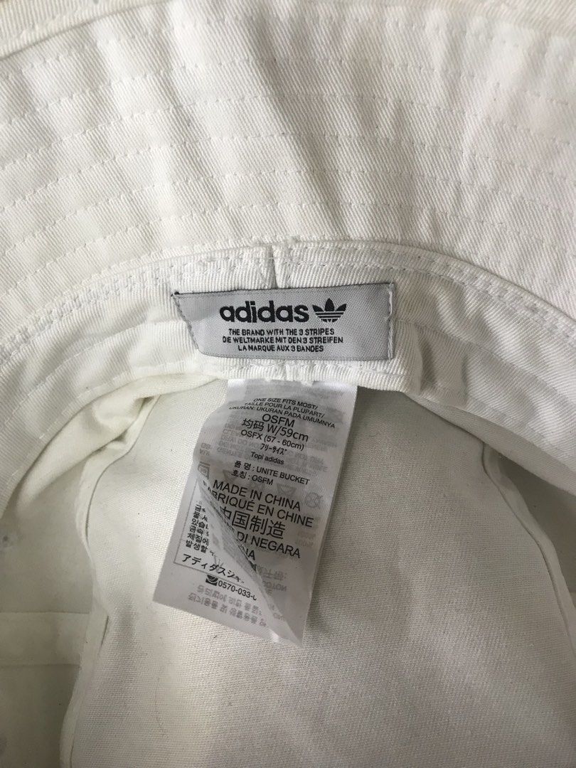 ADIDAS BUCKET HAT (Category: Caps & Hats) located in Aurora. Submitted by selme (Listing ID 1441688920, Image 3). Description: ADIDAS BUCKET HAT NO ISSUE MEDIUM TO LARGE GOOD CONDITION PANG HIKING NYO 9.5 COLOR RATE .