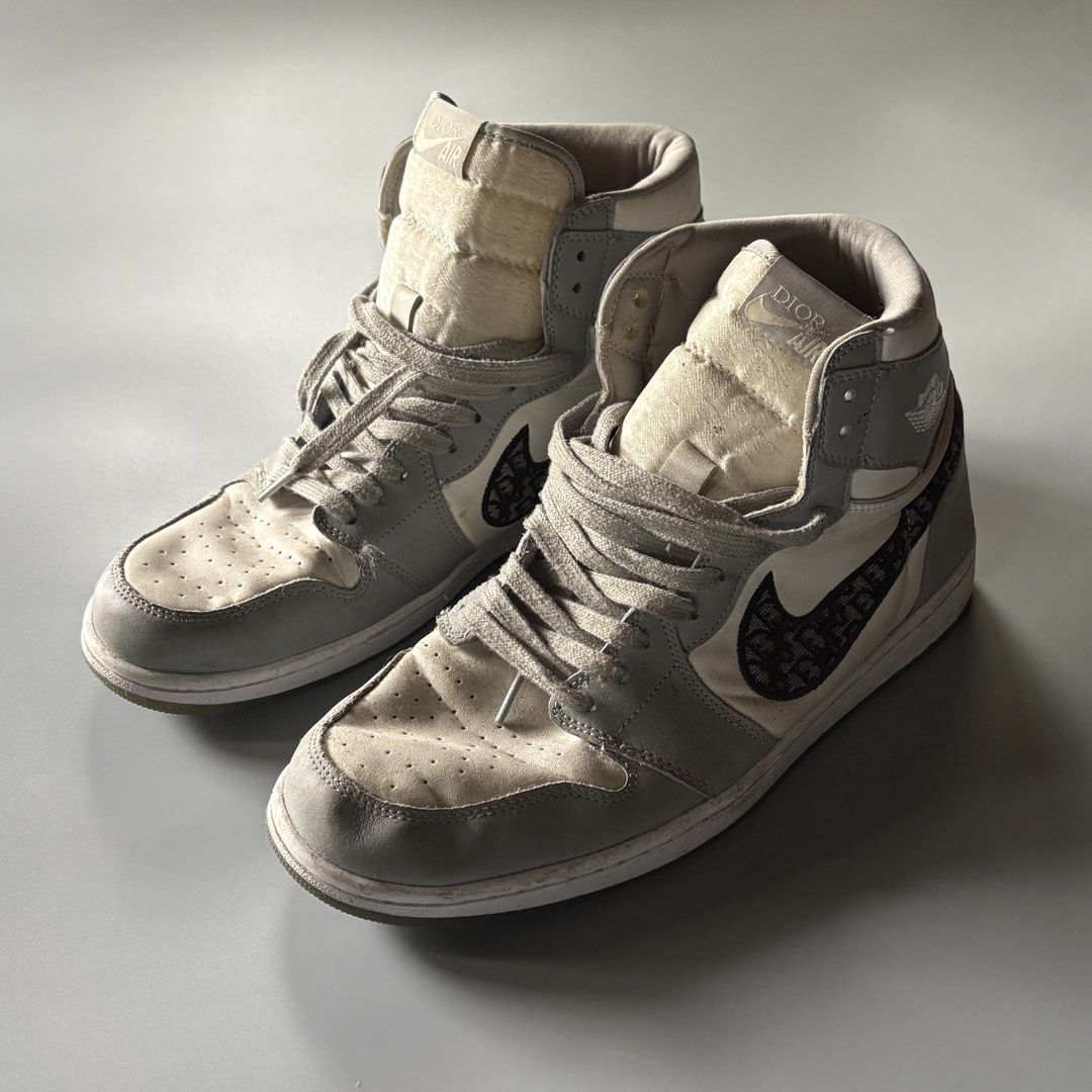 Air Jordan x Dior 1 Retro High 11 US (Category: Sneakers) located in Manila. Submitted by bayabaskartell (Listing ID 1441596447, Image 1). Description: Air Jordan x Dior 1 Retro High 11 US 45 EUR 29 CM Needs Wash ₱850 DM📥.