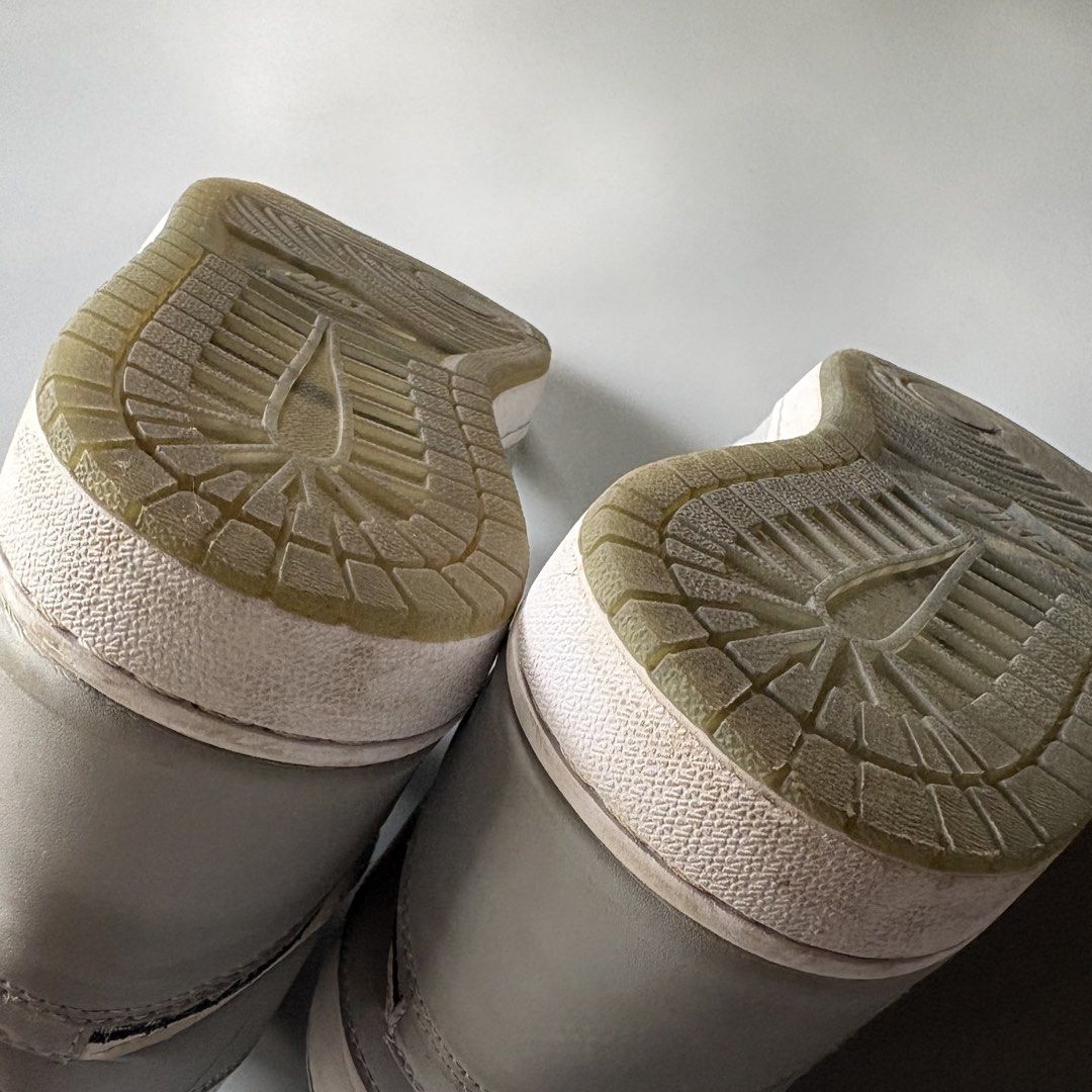 Air Jordan x Dior 1 Retro High 11 US (Category: Sneakers) located in Manila. Submitted by bayabaskartell (Listing ID 1441596447, Image 3). Description: Air Jordan x Dior 1 Retro High 11 US 45 EUR 29 CM Needs Wash ₱850 DM📥.