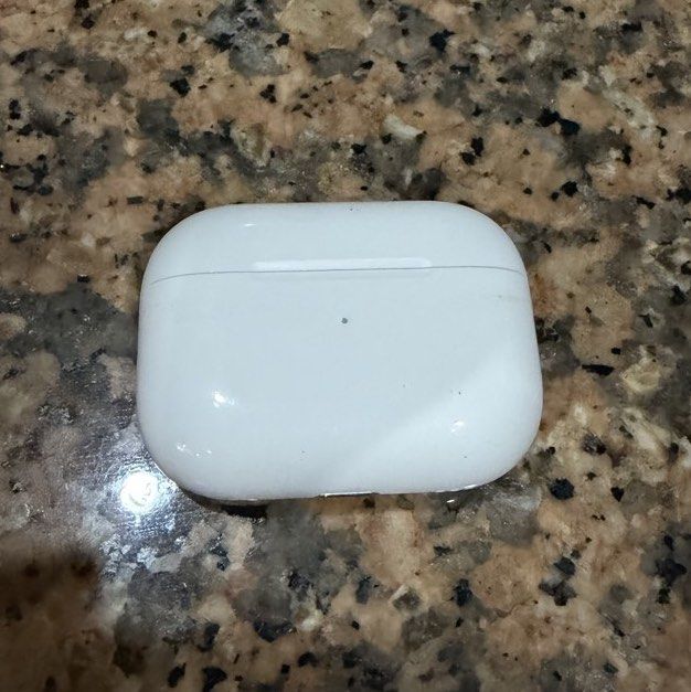 Apple AirPods Pro 2 with Charging Case