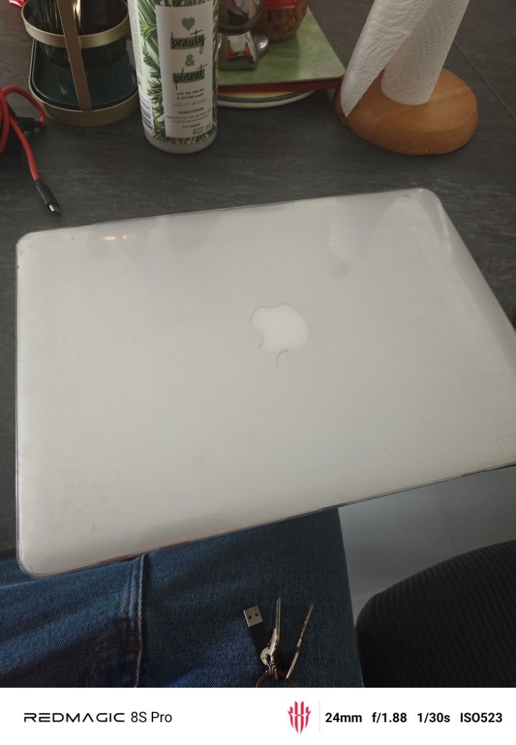Apple MacBook Pro 13-inch471830855806494722