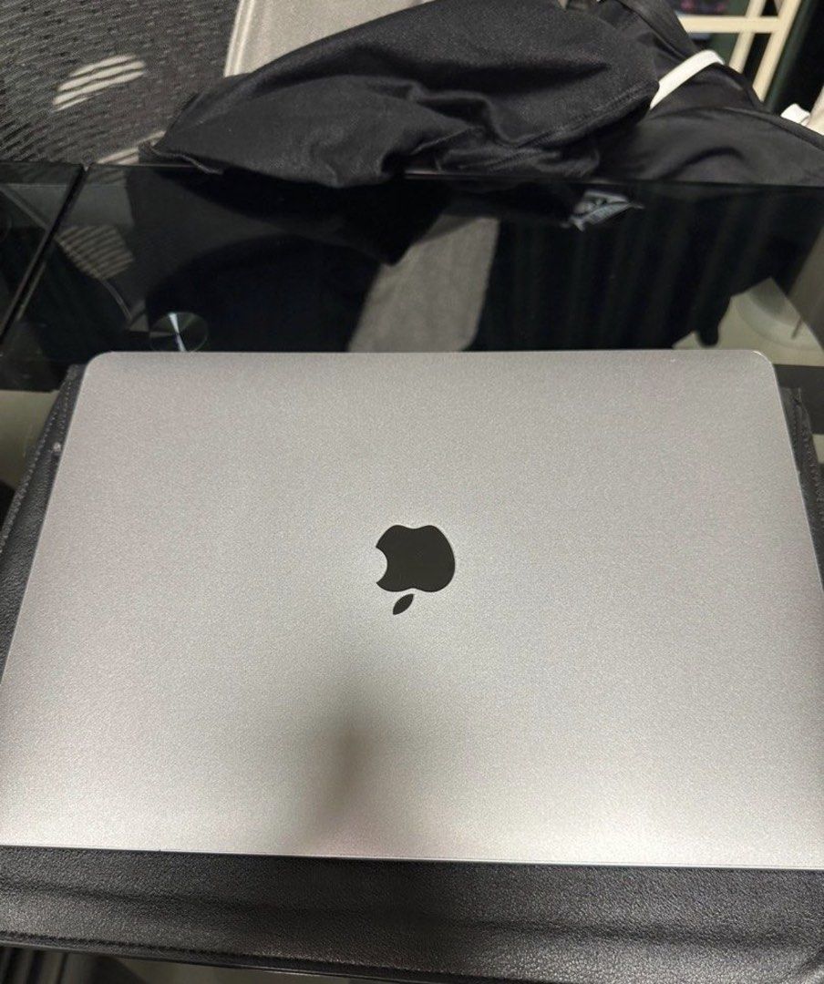 Apple MacBook Pro 13-inch M1, 2020