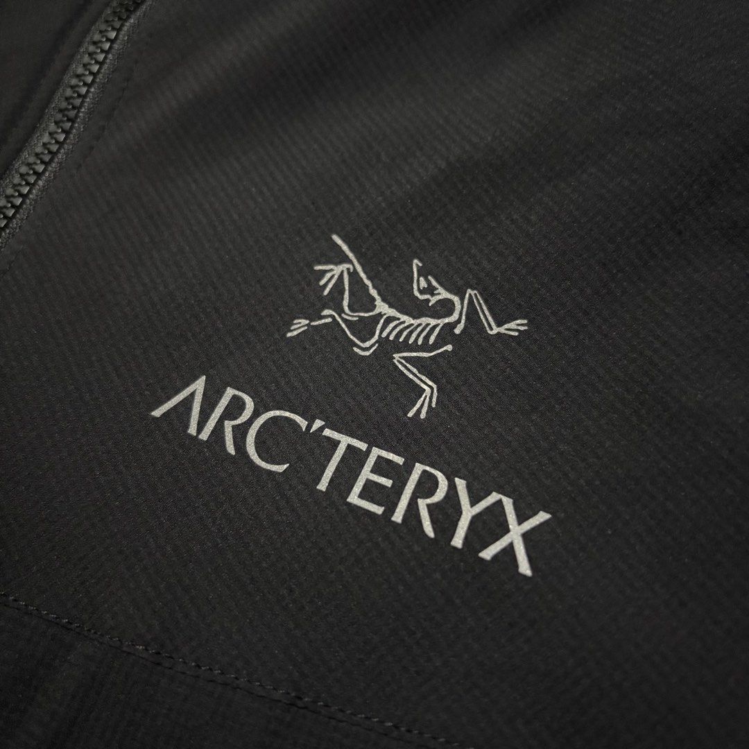 Arc'teryx Atom LT Full Zip Jacket (Category: Coats, Jackets and Outerwear) located in Muntinlupa City. Submitted by rtyfck (Listing ID 1441668566, Image 3). Description: Arc’teryx Atom LT Jacket Details : •Width/Chest : 22 •Full Length : 26-27 •Shoulder : 19.5 •Sleeve Length : 24.5 •Hem : 20 •Size : M •Issue : sign of use inside neck part , faded/white marks on left sleeve check on last 3 pictures , dm for video •Condition : Used.