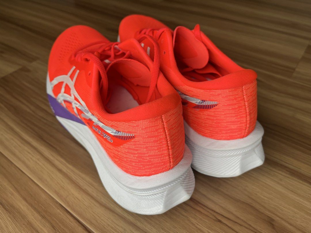 ASICS Men MAGIC SPEED 4 Running Shoes in Flash Red/White US10.5 (Category: Sneakers) located in Singapore. Submitted by melron10115 (Listing ID 1441698942, Image 3). Description: Used once only but unsuitable for me. Includes box but box is slightly dented. Price negotiable.