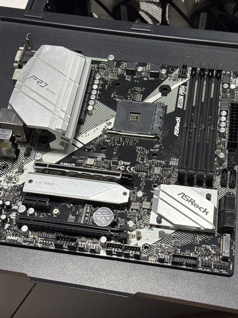 ASRock B550M Pro4 Motherboard472333102141286401