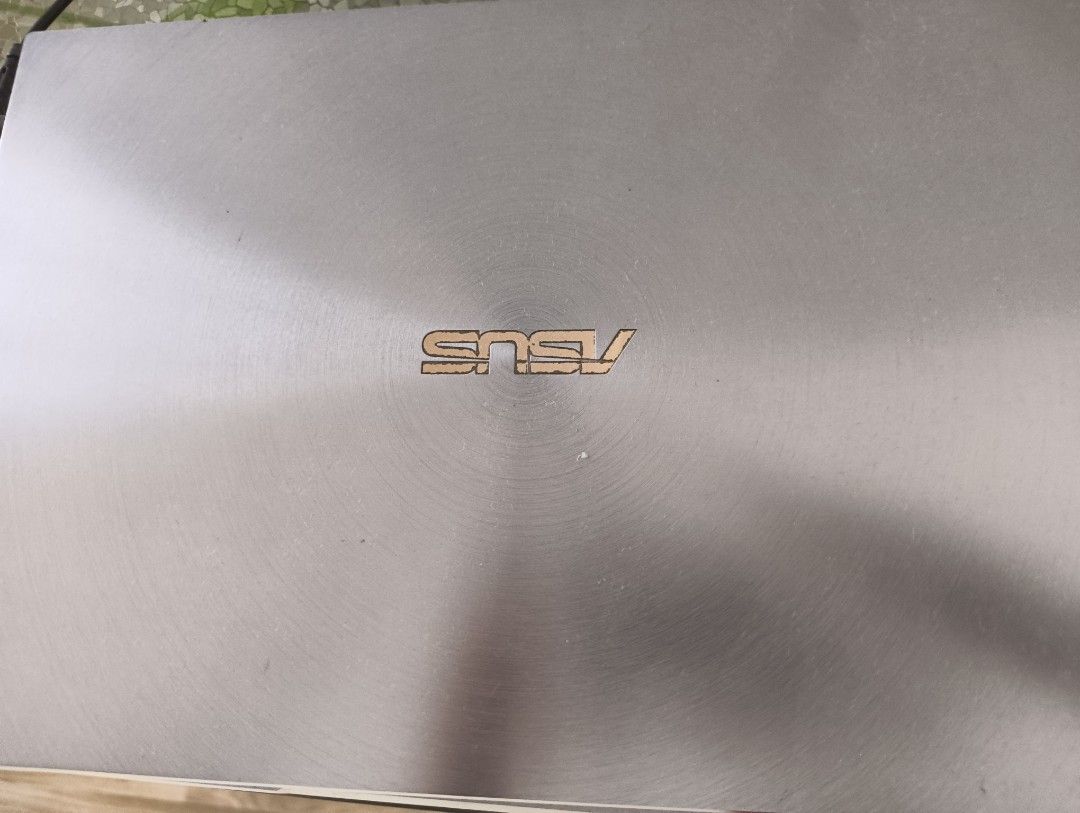 ASUS Laptop - (Broken hinge and frame)471830856729907201