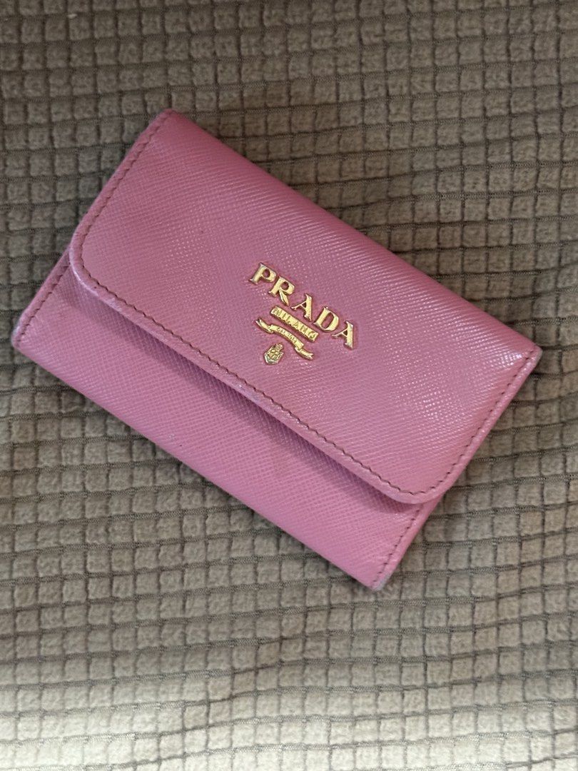 Authentic Prada key holder wallet (Category: Luxury Bags & Wallets) located in Manila. Submitted by reg08 (Listing ID 1441678785, Image 1). Description: .