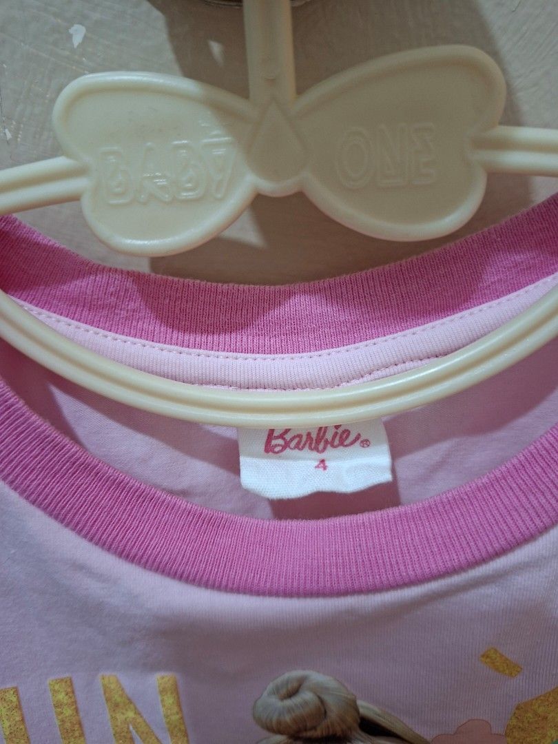 Barbie Pink Tshirt Crop Top (Category: Babies & Kids Fashion) located in Imus. Submitted by nenchie_grey (Listing ID 1441726167, Image 3). Description: - Adorable pink Barbie t-shirt crop top -Size 4 (4-5 yrs old) - Minor stain sa likod (see last pic for reference) 📌PRELOVED ITEMS PO ITO, PLS MANAGE YOUR XPECTATION. ✅️Payment first via Gcash only ✅️Delivery thru J&T - fees frm 75 w/in metro manila. No COD option OR ✅️LALAMOVE nearby areas (fees 