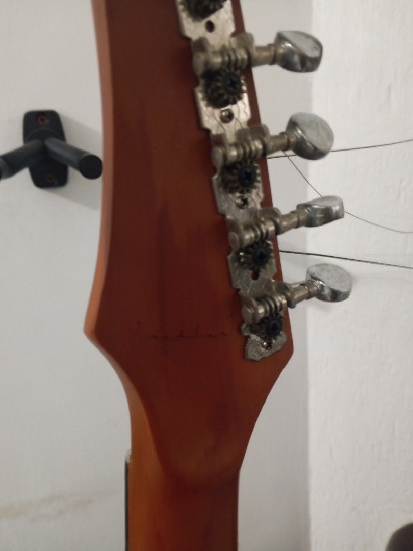 Black Sonata Electric Guitar with Davis amp (Category: Musical Instruments) located in Manila. Submitted by miyskii (Listing ID 1441759704, Image 3). Description: Black Sonata Electric guitar with Davis amp inclusions: -1 guitar pick -bag -cord Issue -a little crack on the neck -old strings MOD Gcash only‼️ Shipping is shouldered by the buyer‼️ Payment first before shipping‼️ rfs: I'm no longer using it, been too busy with school.
