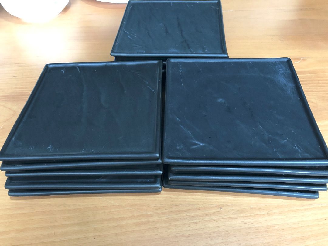 Black Square Plates - Set of 15472281378382817282