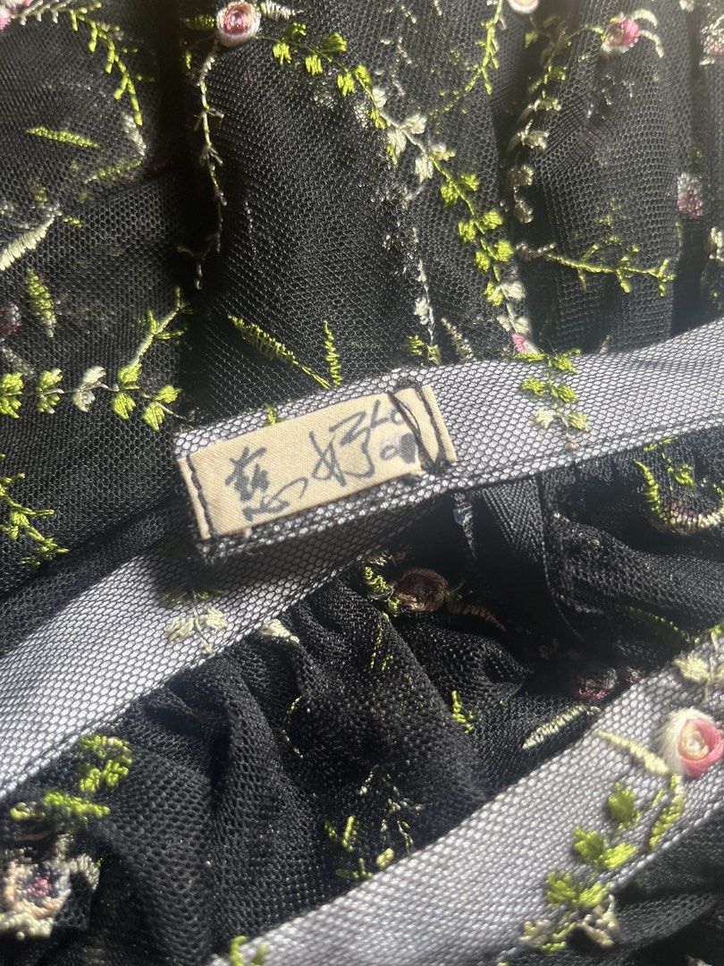 Black Tulle Embroidered Skirt (Category: Skirts) located in Manila. Submitted by gethrifft (Listing ID 1441706341, Image 3). Description: - W-22(non-stretch) - L-24 - Delicate floral embroidery - Sheer tulle overlay - Feminine and pretty design.