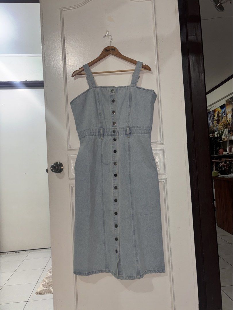 BNWT ebby & i denim dress (Category: Dresses) located in Angeles City. Submitted by thriftchic_ (Listing ID 1441672235, Image 1). Description: ♡ brandnew with tag! ♡ adjustable straps ♡ MOP: Gcash ♡ Payment first basis ♡ J&T🚚.