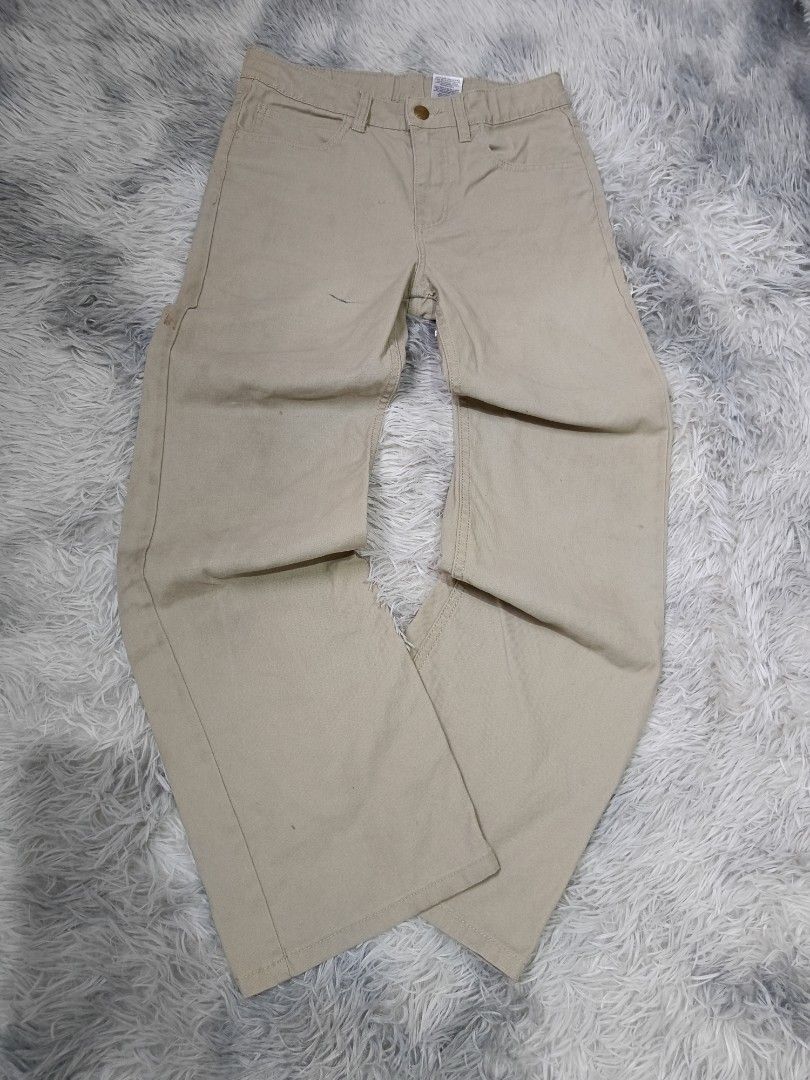 CARHARTT BAGGY SIZE 28 (Category: Jeans) located in Quezon City. Submitted by tedthrift (Listing ID 1441586012, Image 2). Description: size 28 all issue are posted plss check☺️ subrang solid pa issue may dumi at stain.