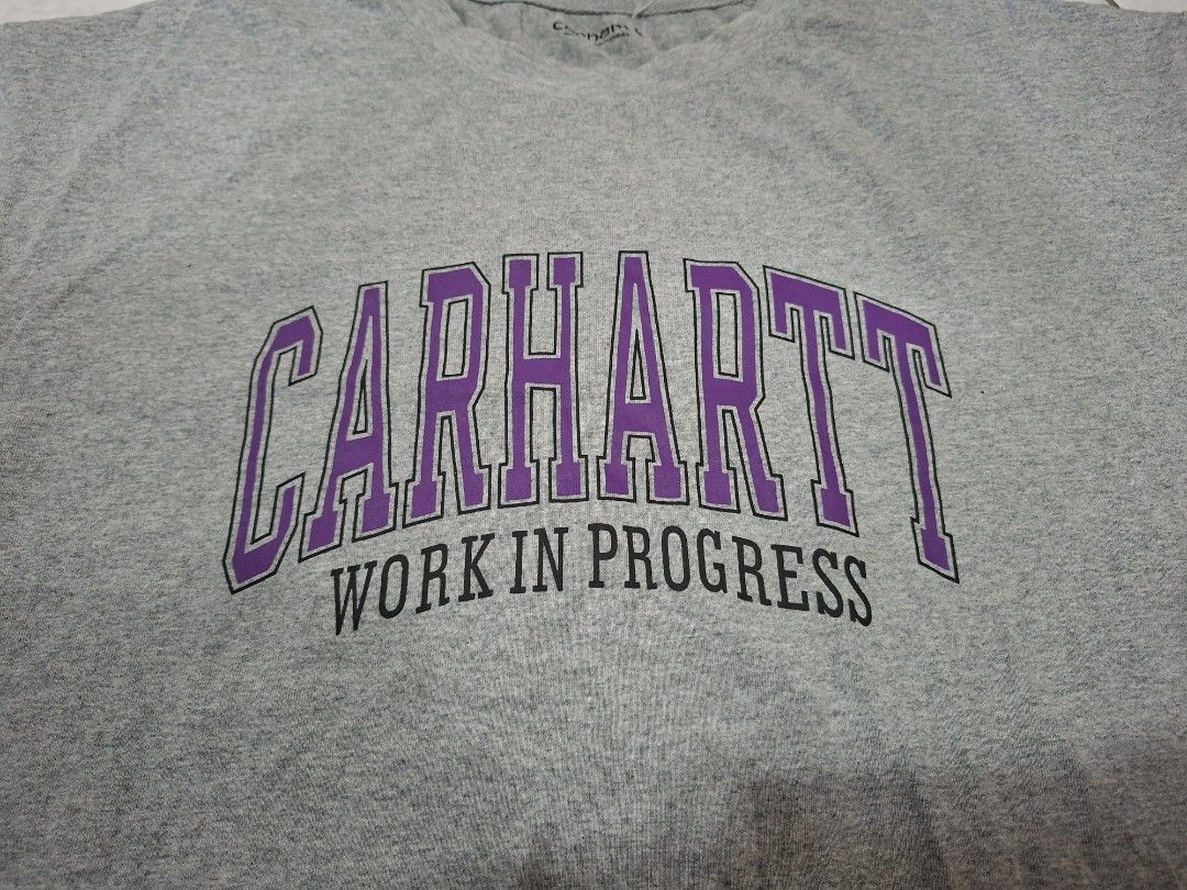 Carhartt Work In Progress Grey T-Shirt Size L (Category: Tshirts & Polo Shirts ) located in Makati City. Submitted by coleencloset (Listing ID 1441676907, Image 2). Description: - Grey Carhartt t-shirt - Features 'Carhartt Work In Progress' graphic on the front - Size: Large (L) - Ideal for casual everyday wear - Issue cut tag.