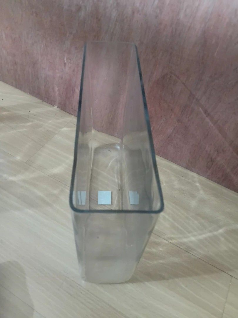 Clear Rectangular Glass Vase (Category: Vases & Decorative Bowls) located in Manila. Submitted by gt747express (Listing ID 1441722675, Image 3). Description: - Clear and simple rectangular glass container - Ideal for organizing or displaying various items - Dimensions: Approx. 10 x 12 x 3 inches - Feel free to ask any questions!.