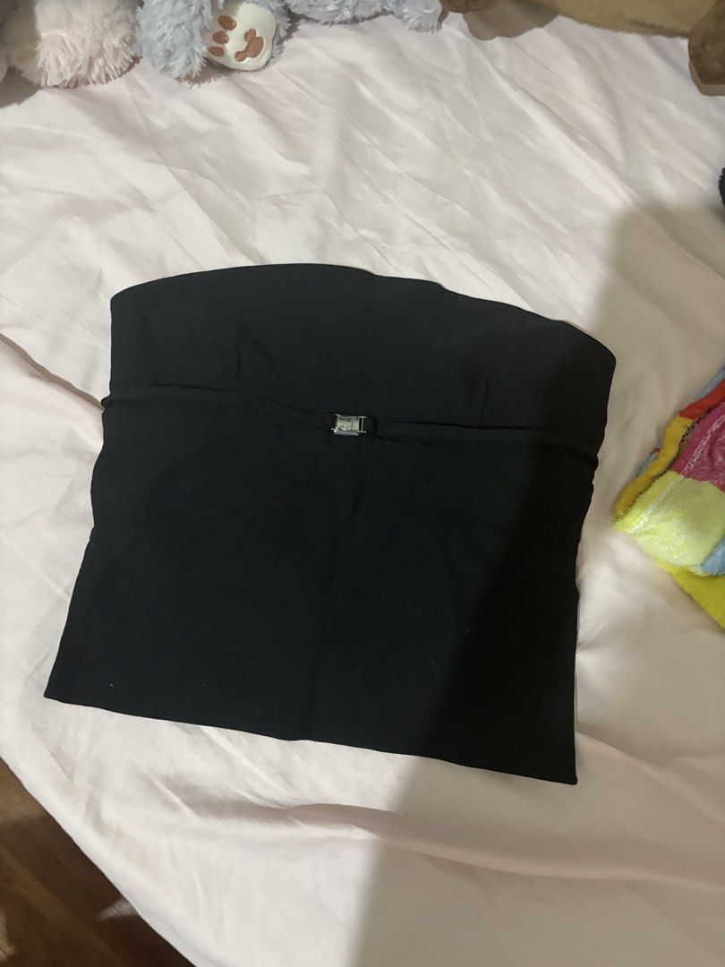 [Clothes for Breakfast] Irina Black backless buckle top (Category: Sleeveless) located in Quezon City. Submitted by luneco.ph (Listing ID 1441704203, Image 1). Description: ☆ : [Clothes for Breakfast] Irina Black backless buckle top ꒰ఎ ★ ໒꒱ price: 500 (bought for 750) size: one size dm for when worn Recommended for frames: XS to SEMI-MEDIUM * Dimensions & details when laid flat: * length: 13” * armpit to armpit: 14” (semi-stretchable, fits up to 